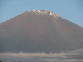 富士山に雪